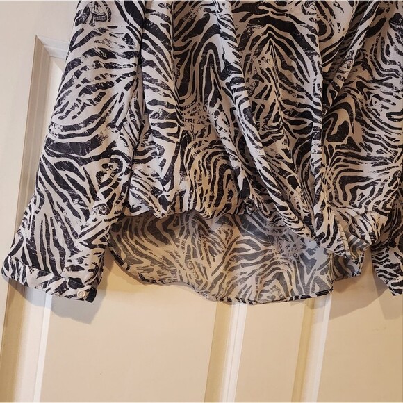 H&M Zebra Print Blouse - Black and White - Picture 3 of 4